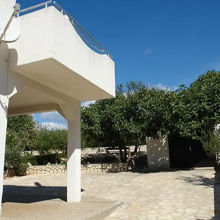 Besedic Apartment *