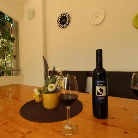 Besedic Apartment *