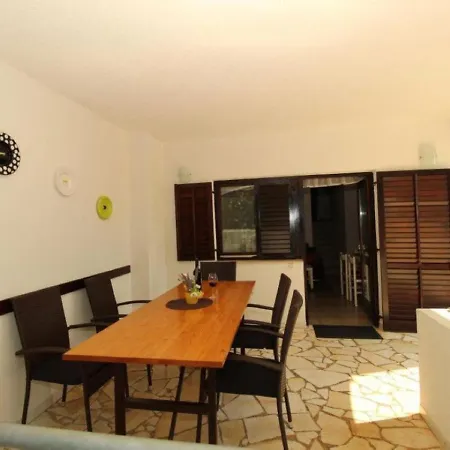 Besedic * マンドレ