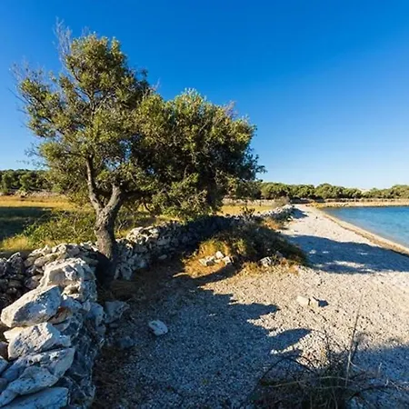 アパート Besedic マンドレ