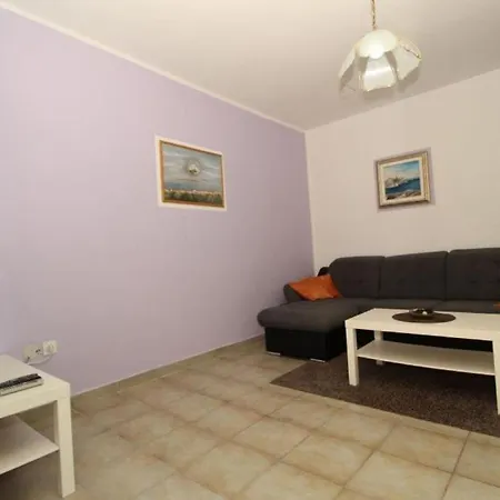 Besedic アパート